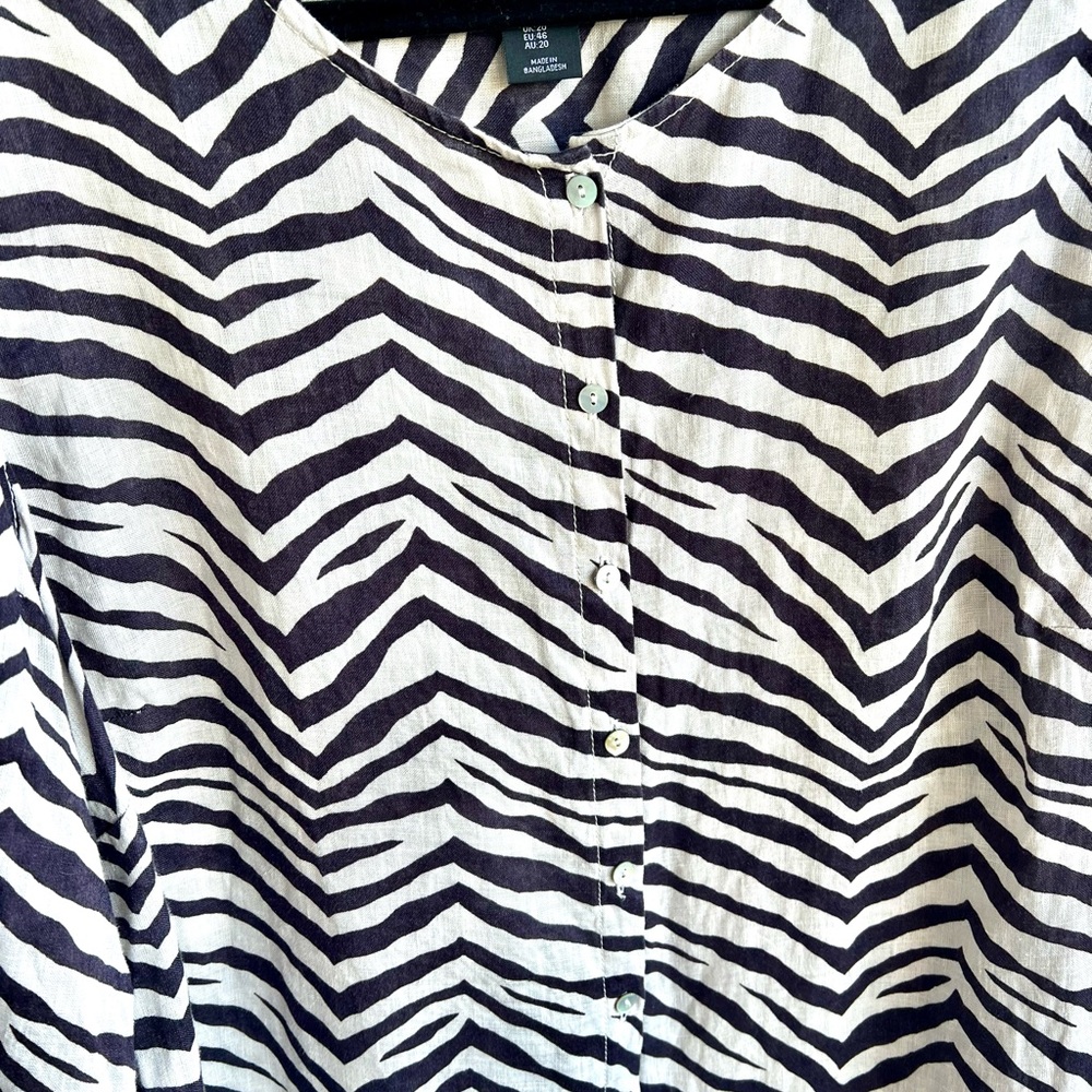 Tahari Zebra Print Linen Button Down 1x Tunic Blo… - image 3